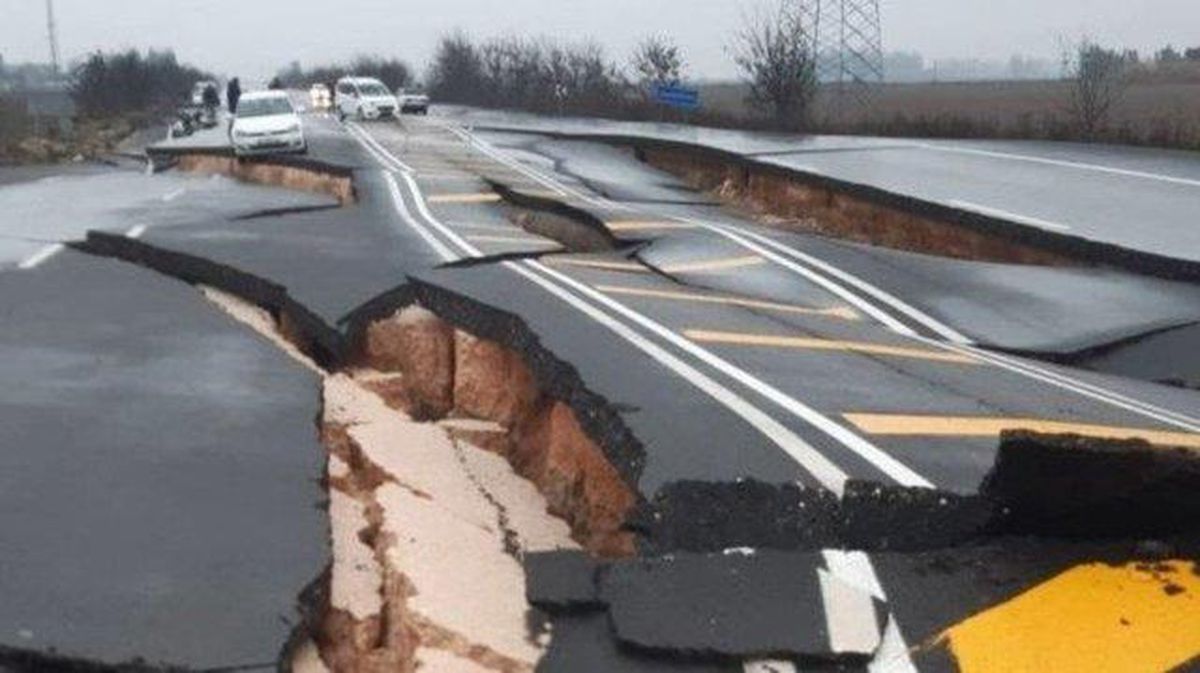 Depremin ikinci gününde son durum ne? Deprem bölgesindeki yollar açık mı?