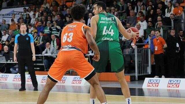 Fenerbahçe'de de forma giymişti! Ünlü Basketbolcu, yaşanan depremde anneannesini kaybetti