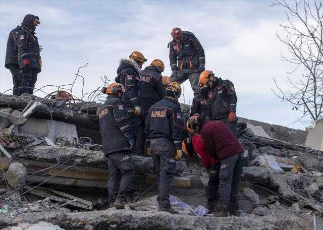 Son Dakika: Bakan Soylu: Kahramanmaraş'ta 941 bina tamamen yıkıldı Son Dakika: Bakan Soylu: Kahramanmaraş'ta 941 bina tamamen yıkıldı