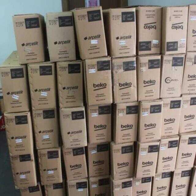 Balıkesir vali yardımcısı İrfan Demiröz'ün yönettiği yardımlar depremzedelere gönderiliyor