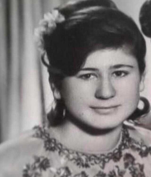 İclal Aydın... ANNESİNİ KAYBETTİ! İclal Aydın... ANNESİNİ KAYBETTİ!