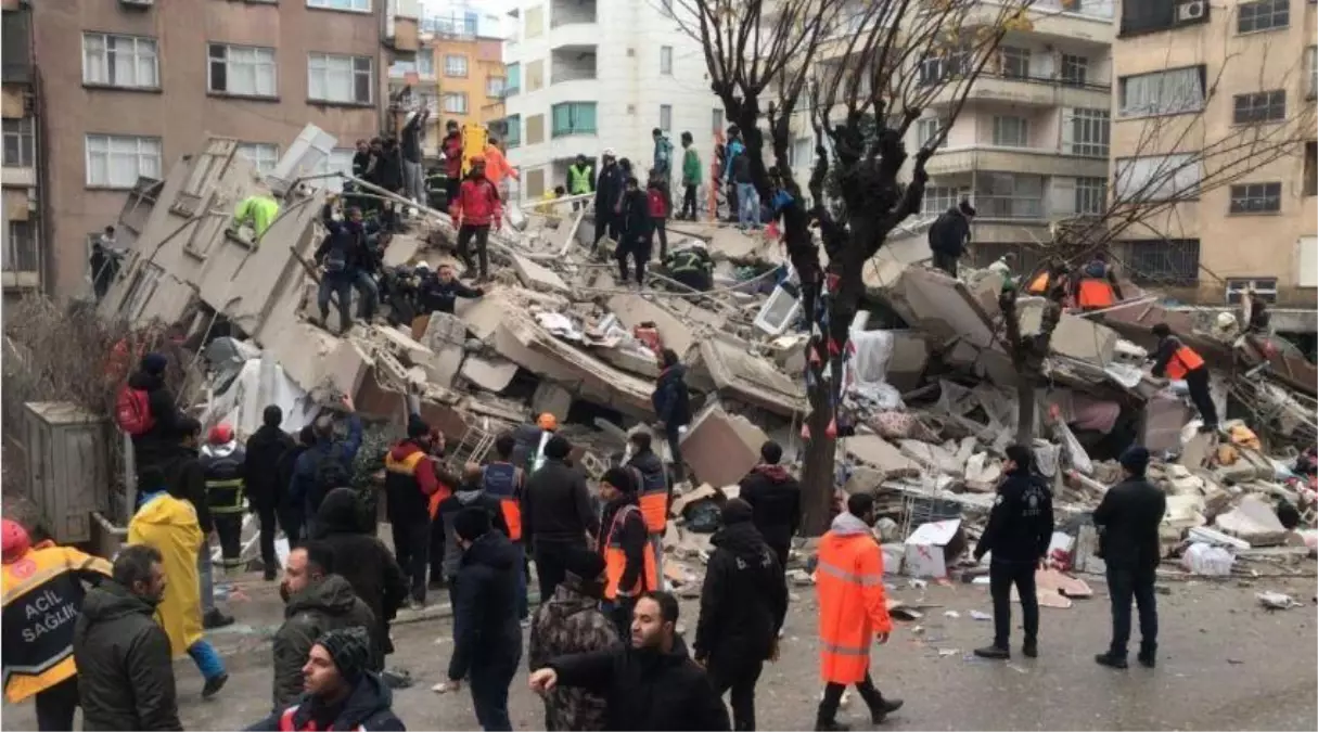 10 ilde oluşturulan tahliye noktaları nerede? Kahramanmaraş, Malatya, Hatay (10 il) Tahliye toplanma alanları adresleri nerede?