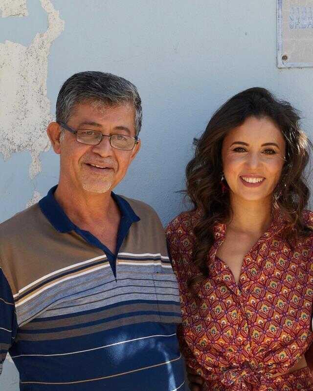 Şarkıcı Karsu'nun enkaz altında kalan halası hayatını kaybetti Şarkıcı Karsu'nun enkaz altında kalan halası hayatını kaybetti