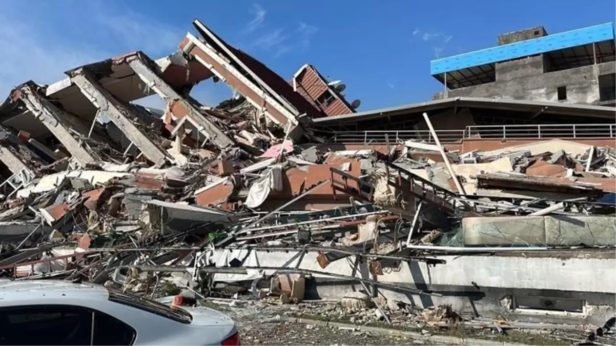 Son Dakika! Depremde hayatını kaybedenlerin sayısı 14 bin 351'e yükseldi