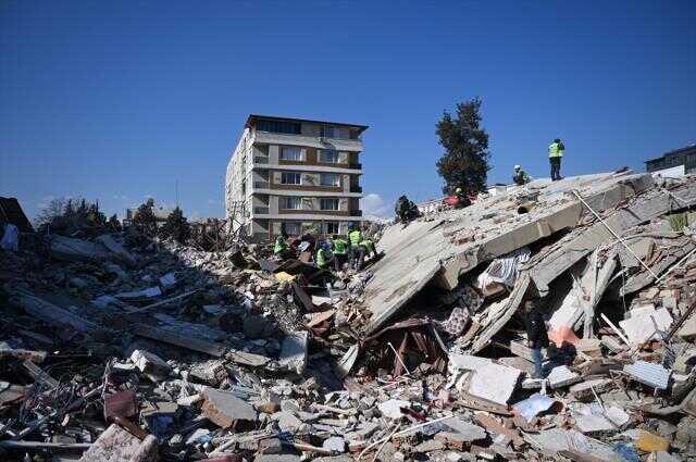 Son Dakika: Depremde hayatını kaybedenlerin sayısı 16 bin 170'e yükseldi