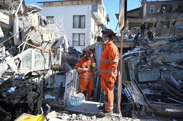 Son Dakika: Depremde hayatını kaybedenlerin sayısı 16 bin 170'e yükseldi