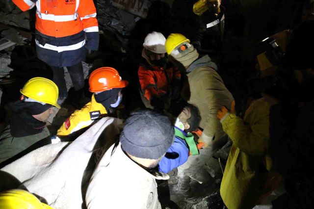 Depremin 5.'inci gününde Kahramanmaraş havadan görüntülendi Depremin 5.'inci gününde Kahramanmaraş havadan görüntülendi