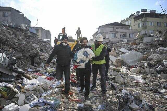 Son Dakika: Türkiye'yi yasa boğan depremde can kaybı 22 bin 327'ye yükseldi