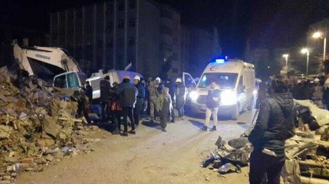 6 aylık hamile Buse, 136 saat sonra enkazdan sağ olarak çıkarıldı