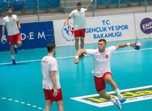 A Milli Hentbol Takımımız'ın kaptanı Cemal Kütahya ve minik oğlu enkaz altında hayatını kaybetti