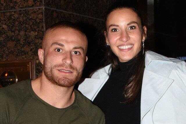 Adana Demirsporlu Gökhan Töre ile eşi, deprem sonrası koruyucu aile olmak için başvuru yaptı Adana Demirsporlu Gökhan Töre ile eşi, deprem sonrası koruyucu aile olmak için başvuru yaptı