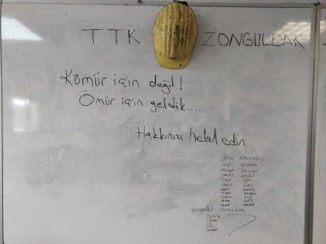 Deprem bölgesinde zamanla yarışan madencilerden duygulandıran mesaj: Kömür için değil, ömür için geldik