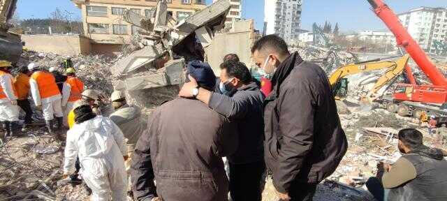 Vali Gökmen Çiçek sahada çalışmaların sürmesi için yoğun çaba sarf ediyor Vali Gökmen Çiçek sahada çalışmaların sürmesi için yoğun çaba sarf ediyor