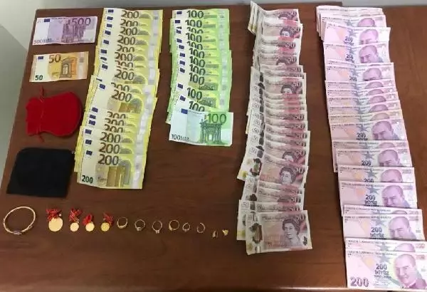 Bakıcılığını yaptığı kadının depremde altınlarını çalmaktan tutuklandı; 'Altınlar emanetti' dedi Bakıcılığını yaptığı kadının depremde altınlarını çalmaktan tutuklandı; 'Altınlar emanetti' dedi