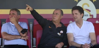 Galatasaray'ın efsaneleri Hagi ve Popescu, Türkiye için birleşip 50 bin euro bağışta bulundu