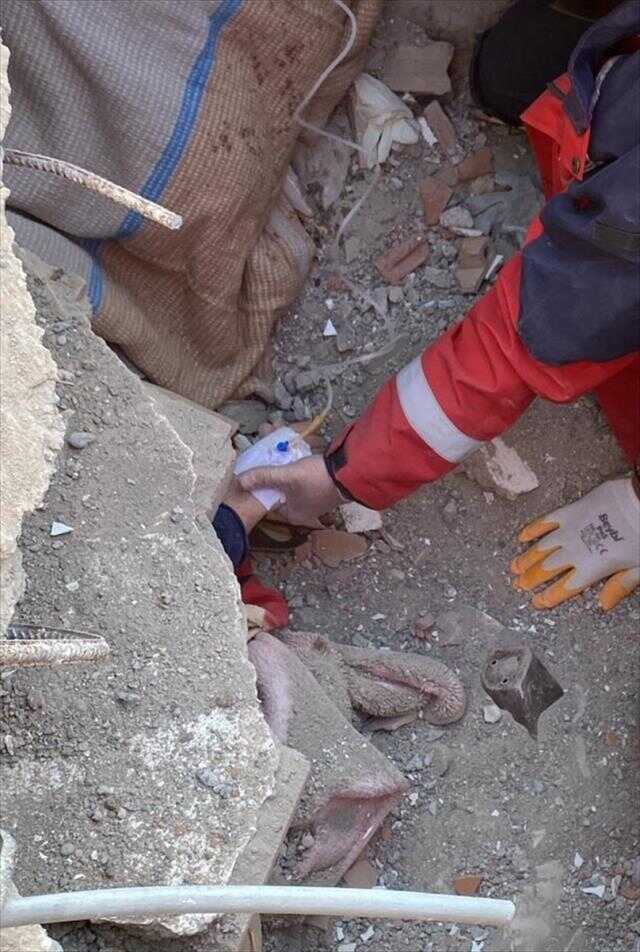 Kahramanmaraş'ta 222'nci saatte enkazdan sağ çıkarıldı