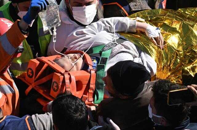 Son Dakika: Depremin 11. gününde, Kahramanmaraş'ta 17 yaşındaki Aleyna, enkazdan sağ çıkarıldı
