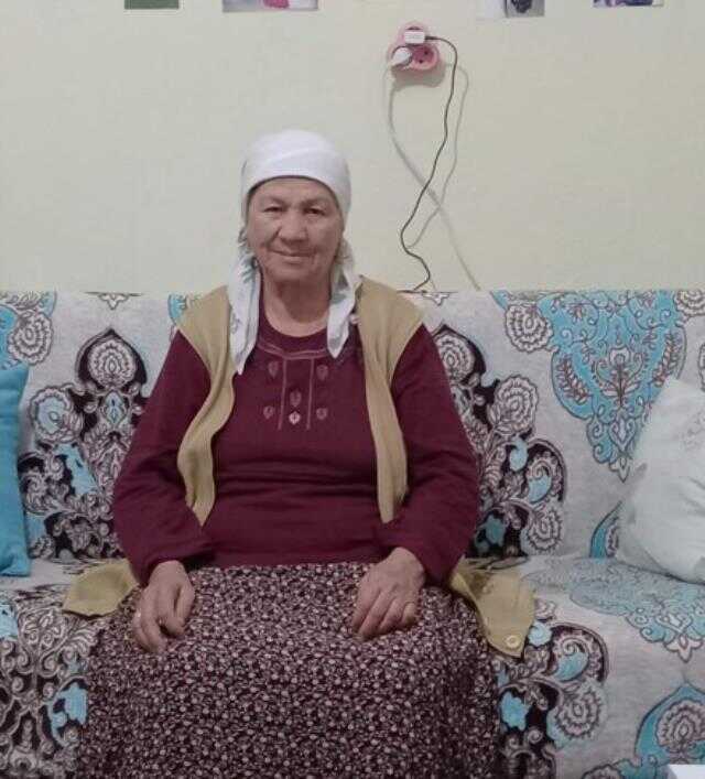 Depremde yıkılan, 1 gün sonra da yangın çıkan evin enkazı kaldırıldı; anne ve kızı bulunamadı