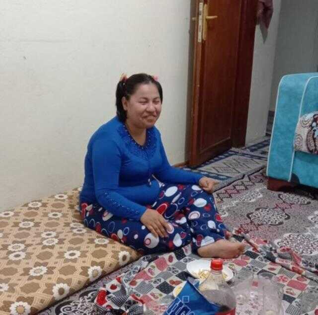 Depremde yıkılan, 1 gün sonra da yangın çıkan evin enkazı kaldırıldı; anne ve kızı bulunamadı
