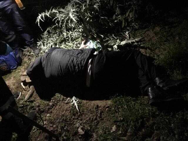 Yüksekten düşen alkollü şahıs ekipten özür diledi