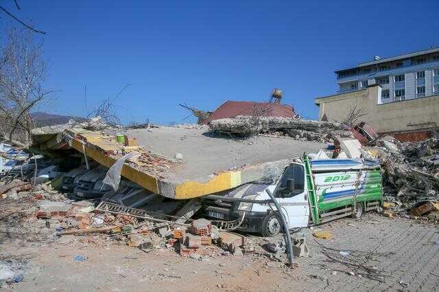 Fransız deprem bilimci Le Pichon, canlı yayında Kahramanmaraş merkezli depremleri değerlendirdi Açıklaması Fransız deprem bilimci Le Pichon, canlı yayında Kahramanmaraş merkezli depremleri değerlendirdi Açıklaması