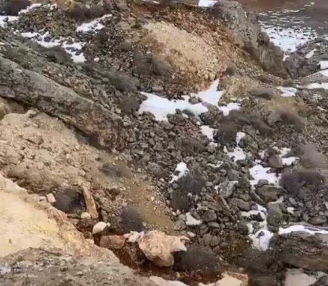Malatya'da korkunç manzara deprem dağı ikiye böldü