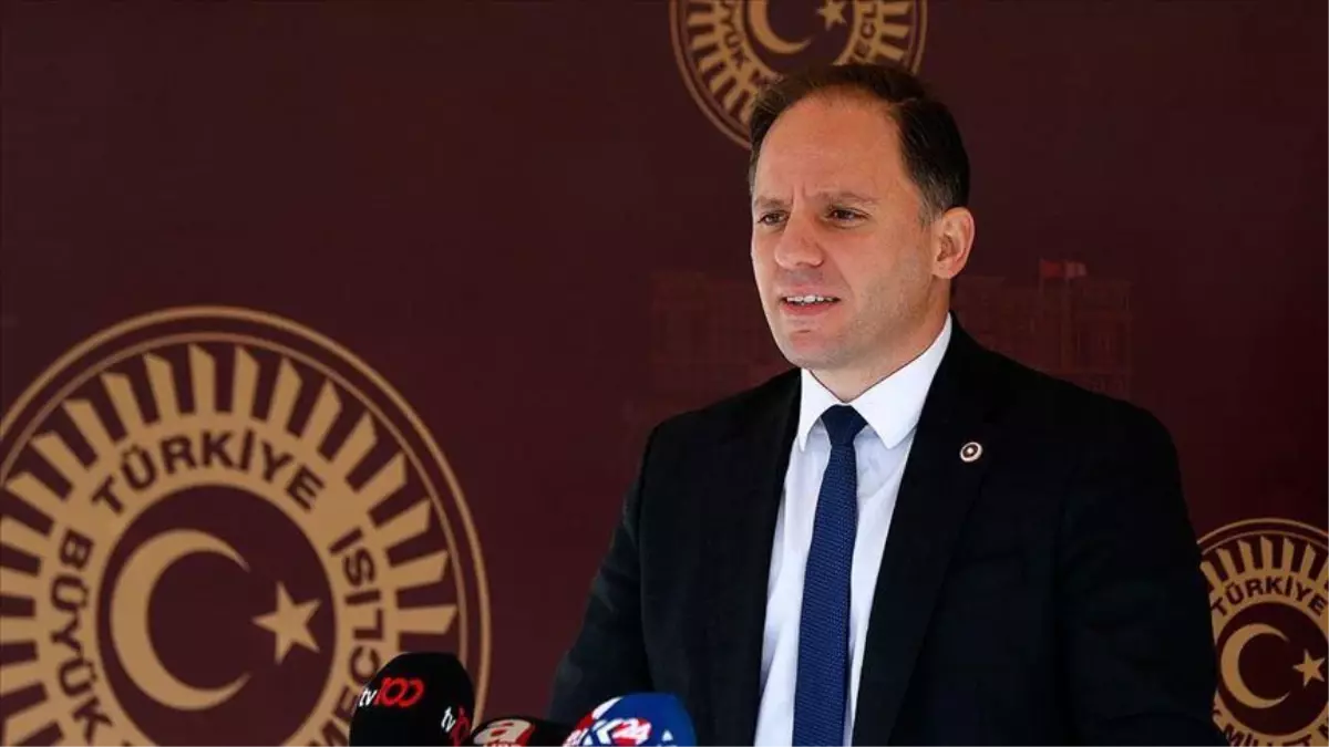 Deniz Yavuzyılmaz kimdir? Deniz Yavuzyılmaz kaç yaşında, nereli? Deniz Yavuzyılmaz hangi partiden?