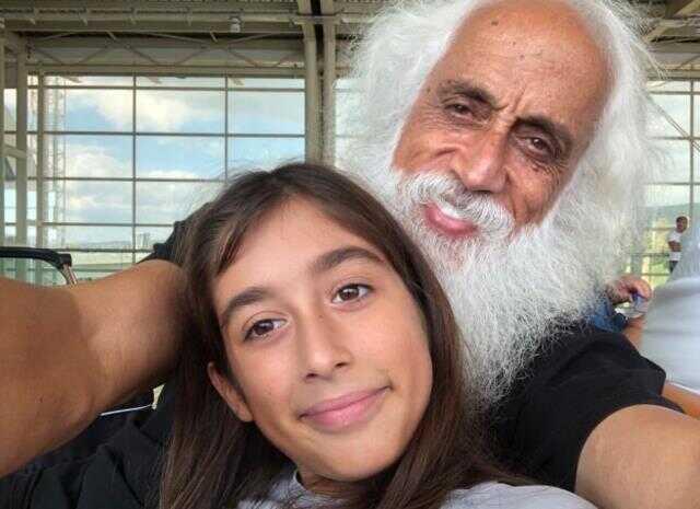 Depremzede çocuğa koruyucu aile olmak için başvuruda bulunan Suavi'nin talebi yaş engelinden dolayı reddedildi Depremzede çocuğa koruyucu aile olmak için başvuruda bulunan Suavi'nin talebi yaş engelinden dolayı reddedildi