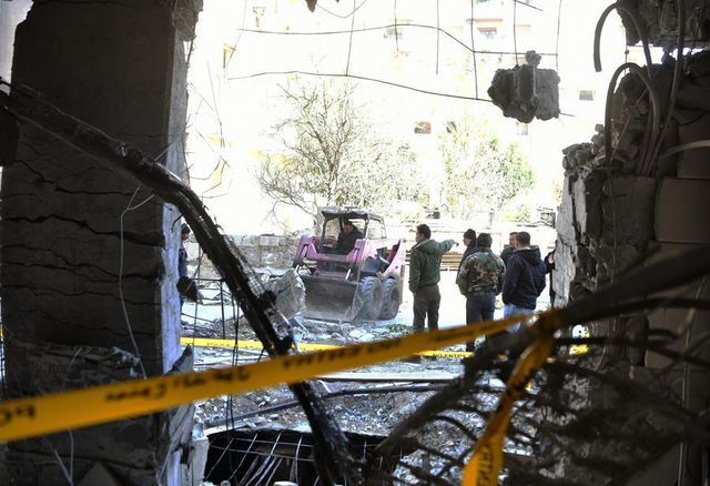 İsrail'in Şam'a Yönelik Füze Saldırısında Pek Çok Bina Hasar Aldı İsrail'in Şam'a Yönelik Füze Saldırısında Pek Çok Bina Hasar Aldı