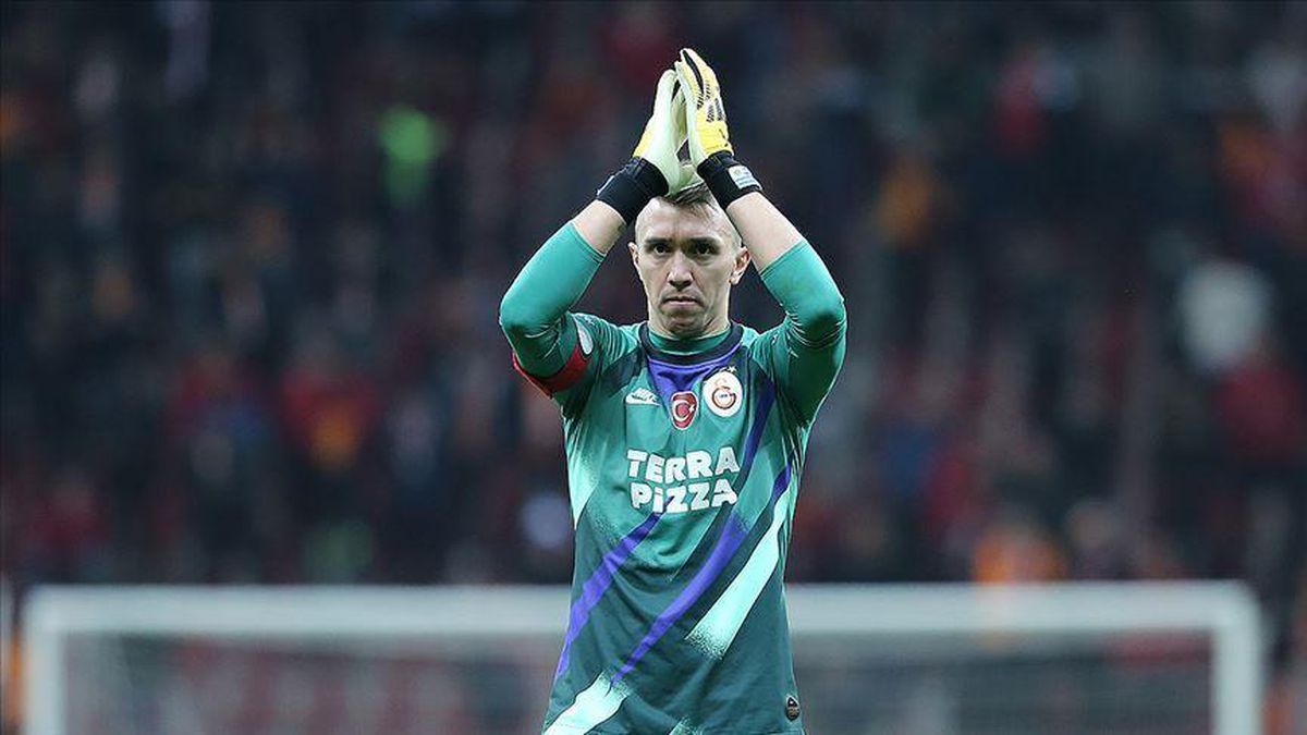 Muslera ne zaman oynayacak? Muslera ne zaman sahalara geri dönecek? Muslera Kasımpaşa maçında oynayacak mı?
