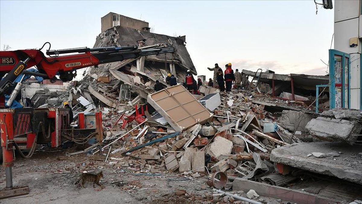 Deprem bölgesine kaç konut yapılacak? Deprem konutları hangi illere yapılacak? Deprem konutları kaç katlı olacak?