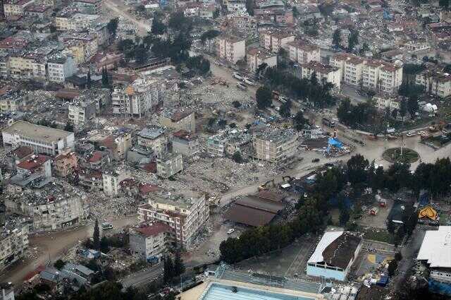 Hatay'da depremin yol açtığı yıkım havadan görüntülendi