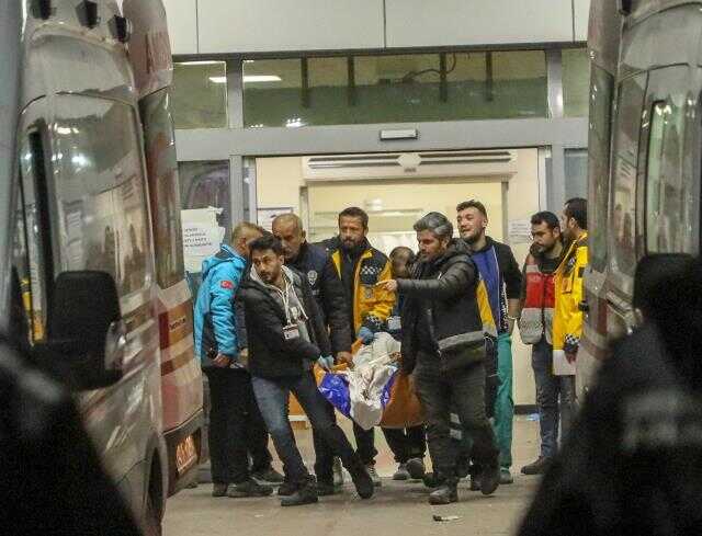 Son Dakika! Hatay'daki 6.4'lük depremde hayatını kaybedenlerin sayısı 6'ya yükseldi