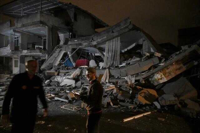 Son Dakika! Hatay'daki 6.4'lük depremde hayatını kaybedenlerin sayısı 6'ya yükseldi