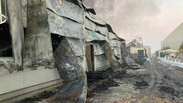 Son Dakika: Konya'da plastik fabrikasında yangın çıktı! Konya'da plastik fabrikasında çıkan yangın söndürüldü mü? Son Dakika: Konya'da plastik fabrikasında yangın çıktı! Konya'da plastik fabrikasında çıkan yangın söndürüldü mü?