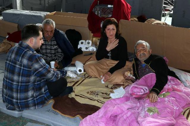 Uzmanların yaptığı uyarılar Adana'da tedirginlik yarattı! Vatandaşlar evlerine dönemiyor