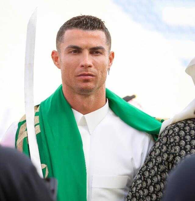 Cristiano Ronaldo'yu hiç böyle görmemiştik! Sevenleri giderek azalıyor Cristiano Ronaldo'yu hiç böyle görmemiştik! Sevenleri giderek azalıyor