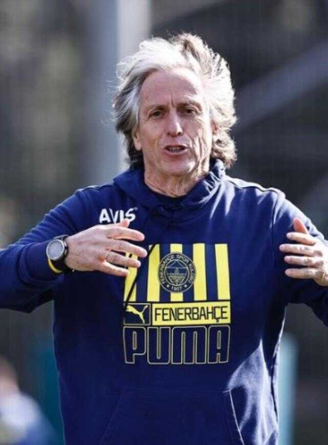 Fenerbahçe teknik direktörü Jorge Jesus'un paylaşımı sosyal medyayı yıktı