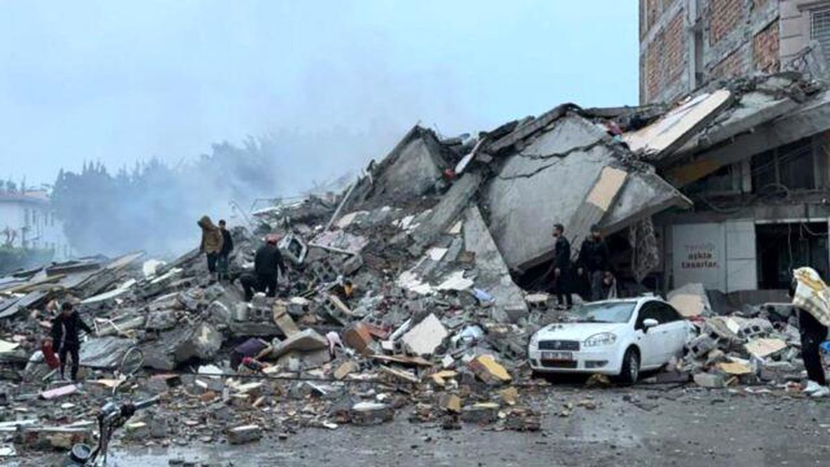Depremzede çocuklar için gönüllü eğitim platformu kuruldu!