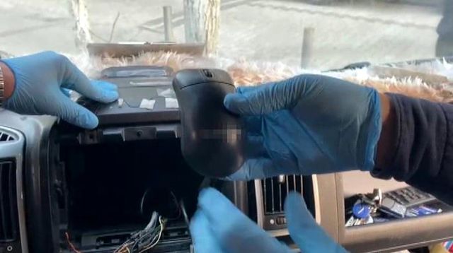 Okul servisi şoförü torbacı çıktı Okul servisi şoförü torbacı çıktı