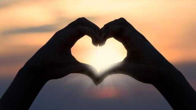 Aşk sözleri: En güzel aşk sözleri, en anlamlı aşk sözleri, kısa aşk sözleri, aşkla ilgili sözler, uzun aşk sözleri!