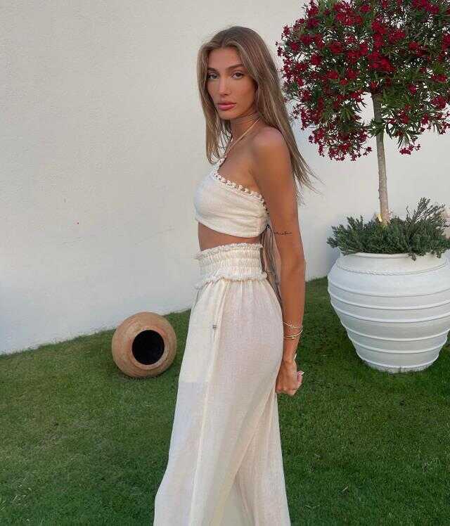 'Türkiye'de 3 ay kalınca daralıyorum' dediği için eleştirilen Şevval Şahin: Ülkeme karşı sevgimi sorgulayamazsınız 'Türkiye'de 3 ay kalınca daralıyorum' dediği için eleştirilen Şevval Şahin: Ülkeme karşı sevgimi sorgulayamazsınız