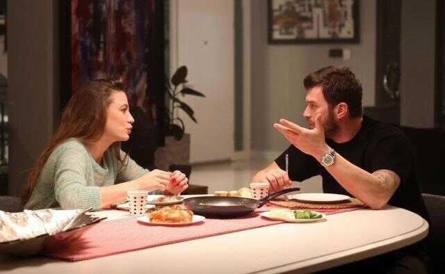 Kıvanç Tatlıtuğ ve Serenay Sarıkaya'yı buluşturan 'Aile' dizisinin yayın tarihi belli oldu