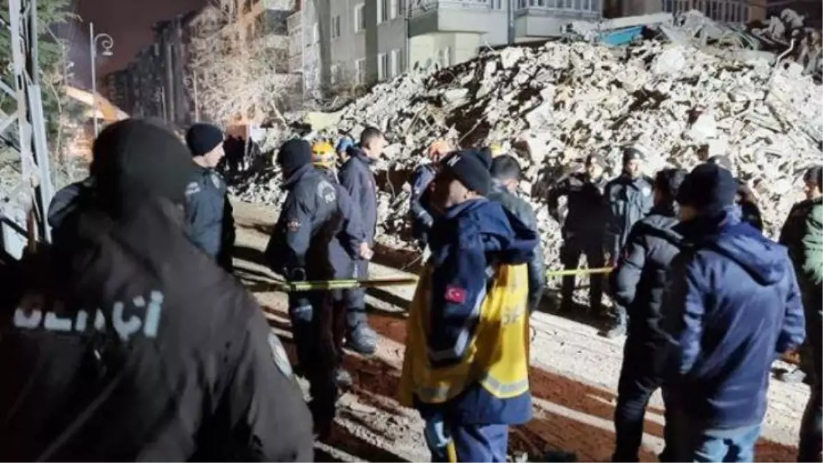 Malatya depreminde kaç kişi öldü? Dün Malatya depreminde kaç kişi öldü? Haberler Malatya depreminde kaç kişi öldü? Dün Malatya depreminde kaç kişi öldü? Haberler