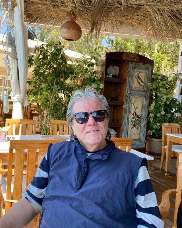 Usta oyuncu Kazım Akşar hayatını kaybetti Usta oyuncu Kazım Akşar hayatını kaybetti