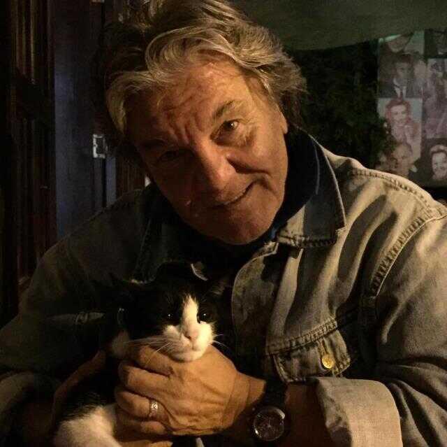 Usta oyuncu Kazım Akşar hayatını kaybetti Usta oyuncu Kazım Akşar hayatını kaybetti