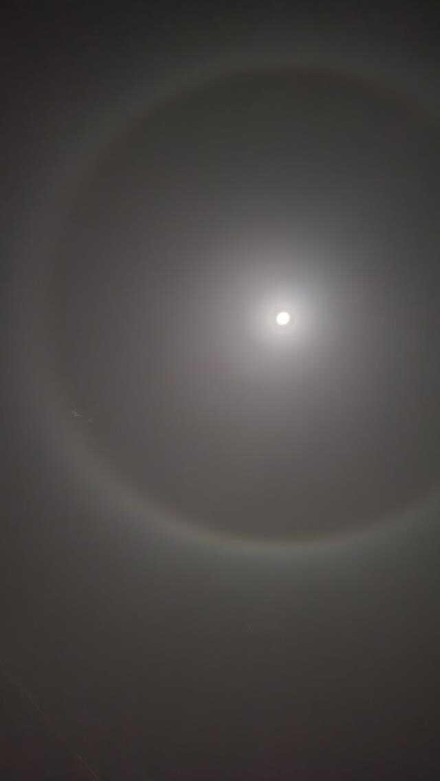 Ay halesi nedir? Ayın etrafındaki çember nedir? Ayın etrafında neden çember oluşur?