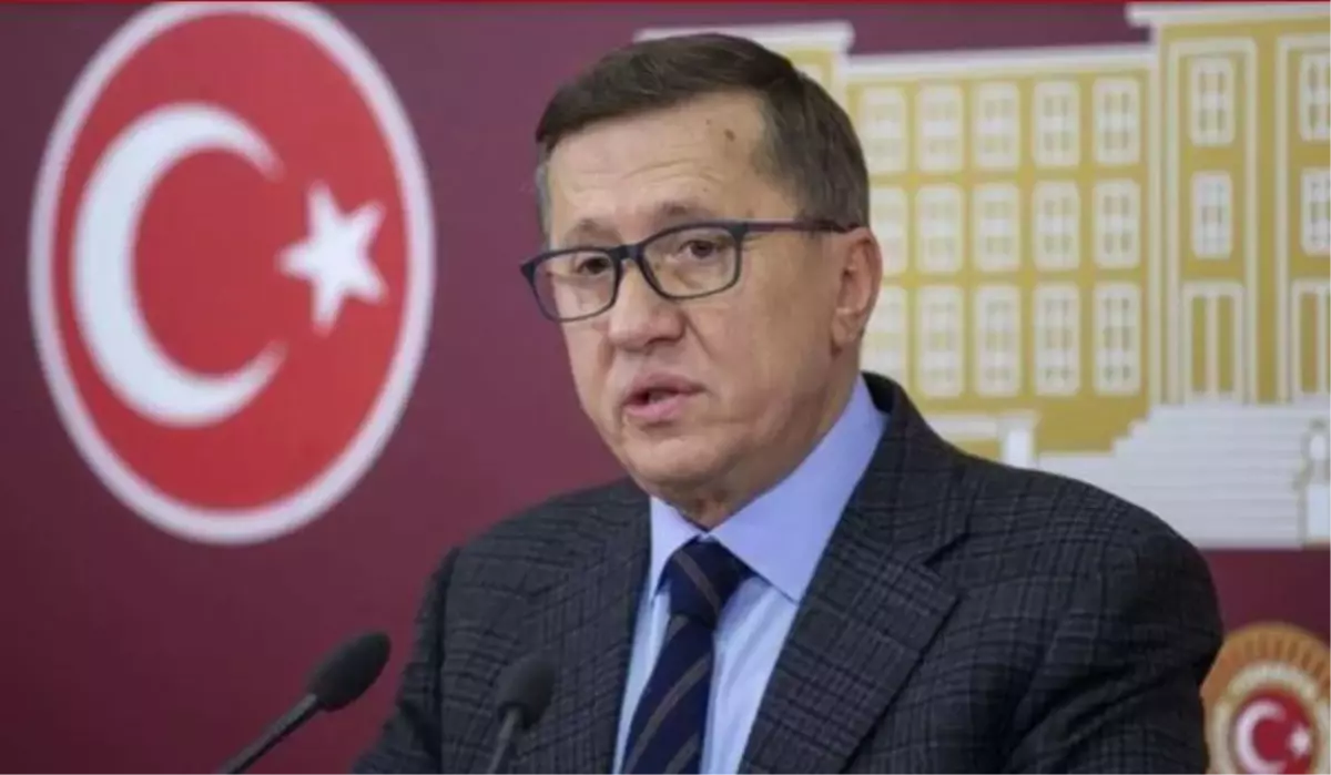 Lütfü Türkkan kimdir? Lütfü Türkkan kaç yaşında, nereli? Lütfü Türkkan hayatı ve biyografisi!