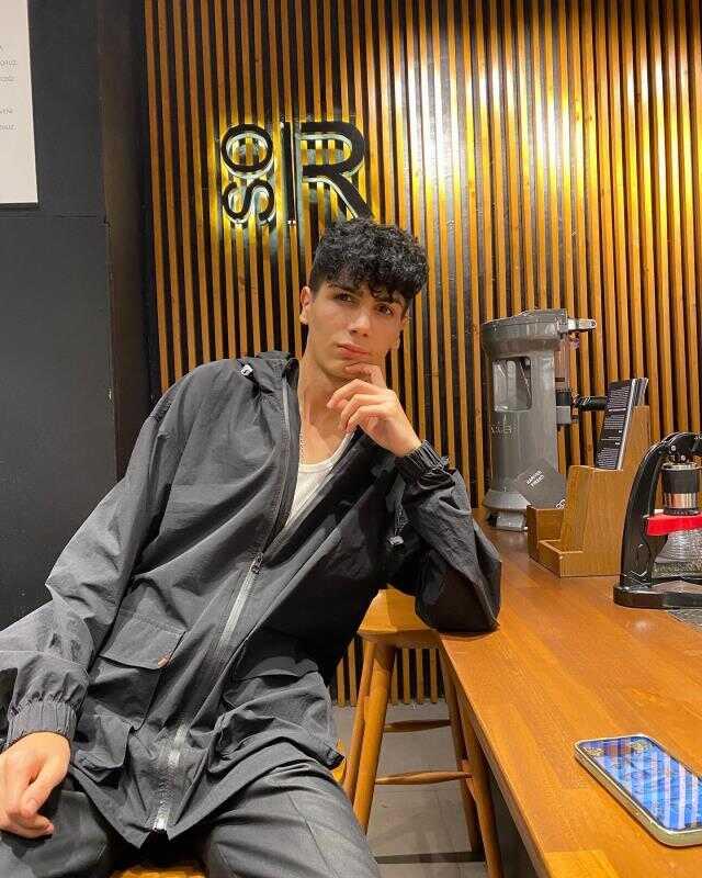 Depremde hayatını kaybeden Taha Duymaz'ın YouTube kanalında paylaşılan video tepki çekti: Ölmüş insan üzerinden para kazanmayın