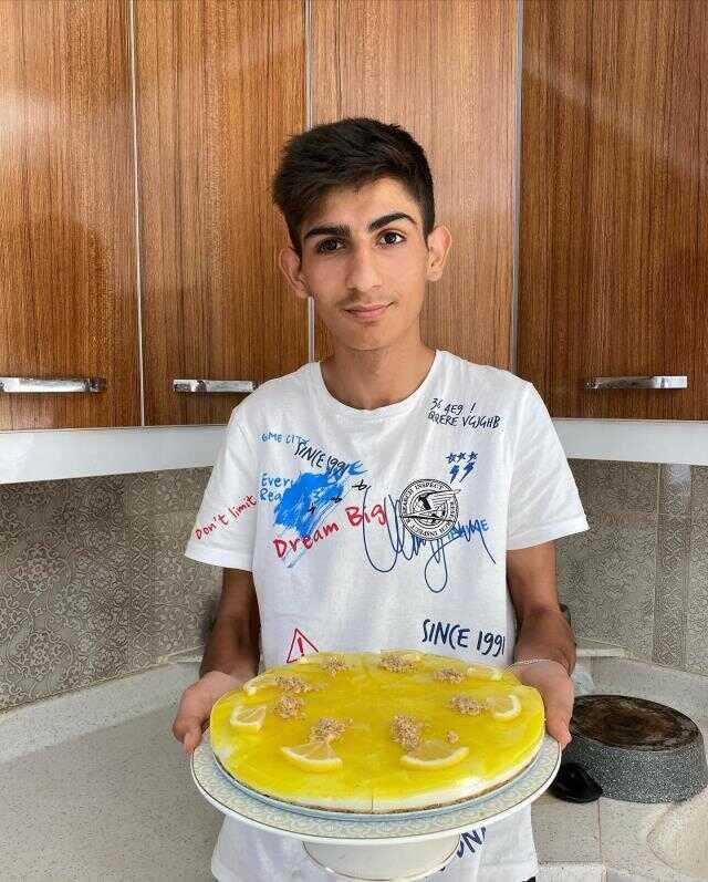 Depremde hayatını kaybeden Taha Duymaz'ın YouTube kanalında paylaşılan video tepki çekti: Ölmüş insan üzerinden para kazanmayın